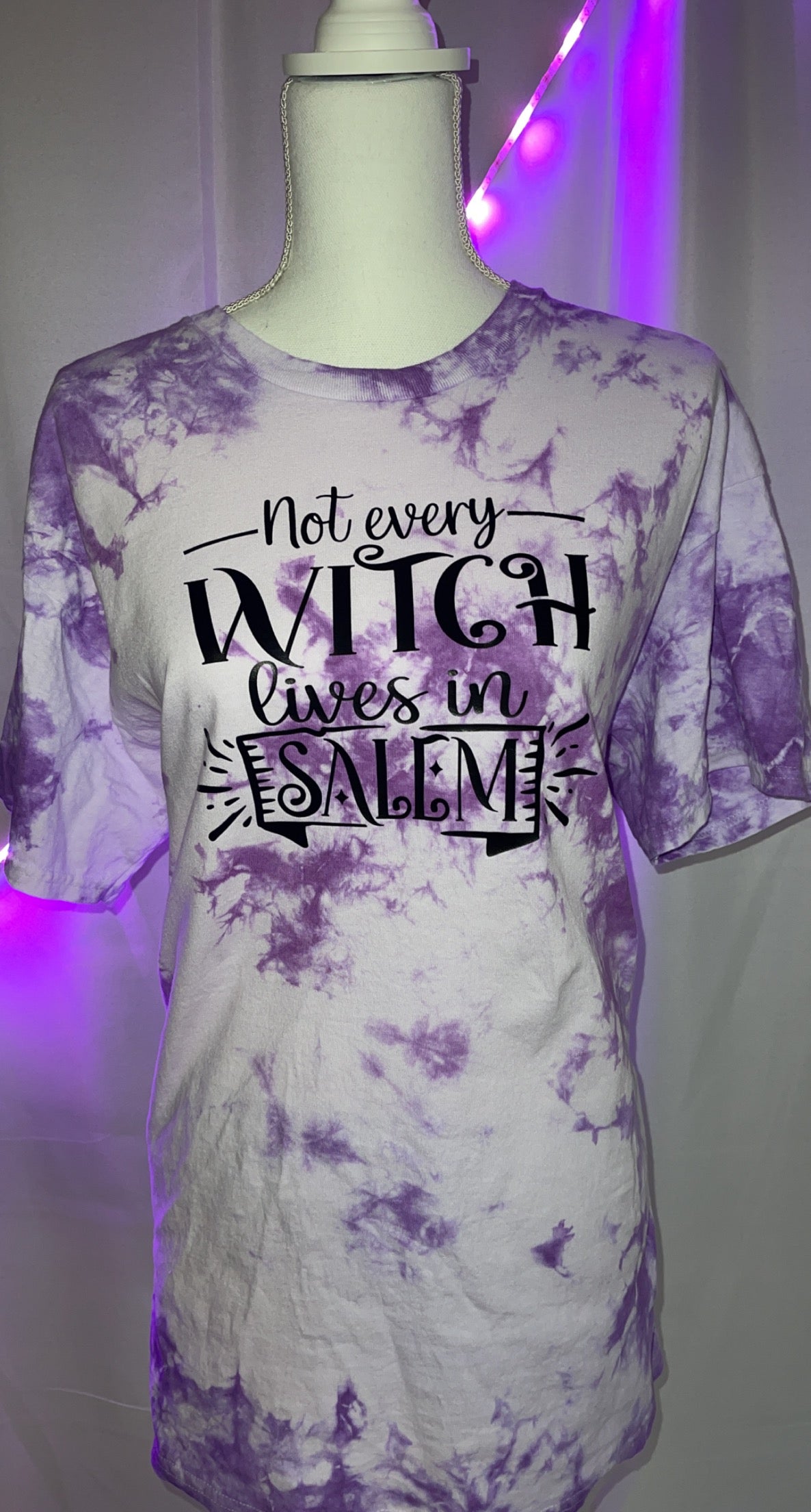 Not every witch loves in Salem 🧙💜
