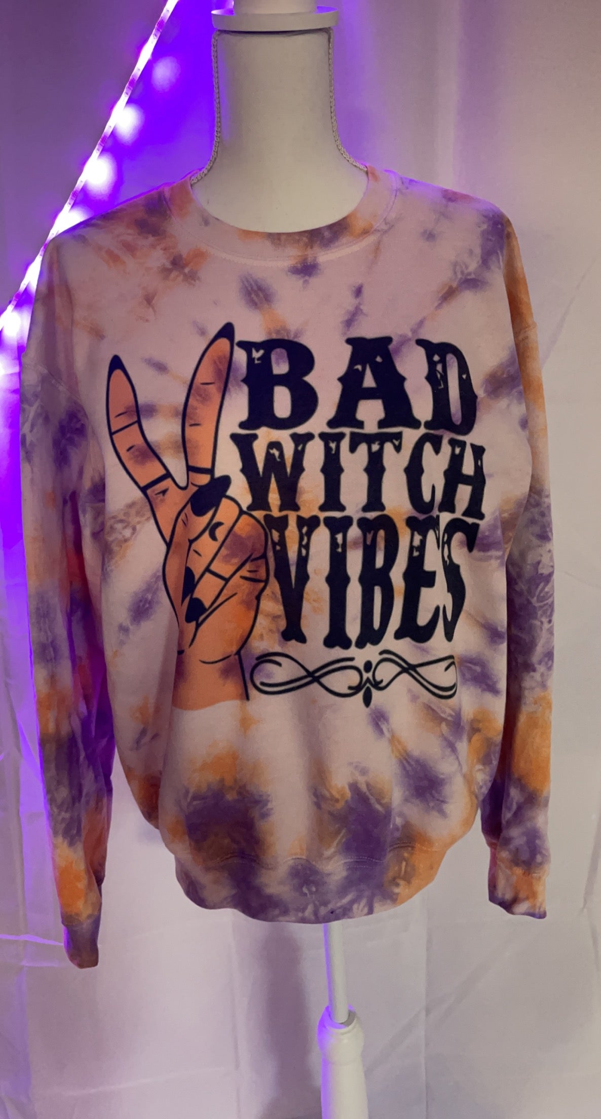 Bad witch vibes 🖤💜🧡✌️